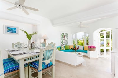 Luxury Villa Photo #6