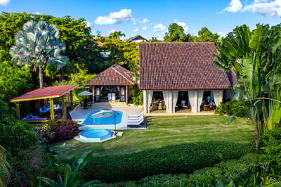 Luxury Villa Photo #2