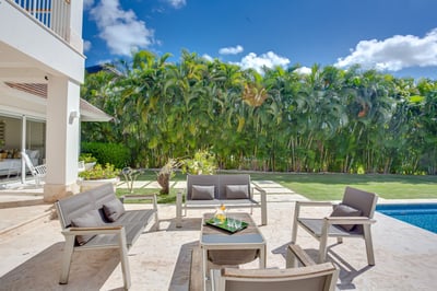 Luxury Villa Photo #8
