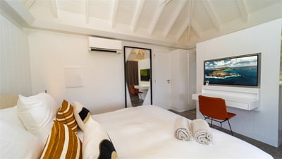 Luxury Villa Photo #50