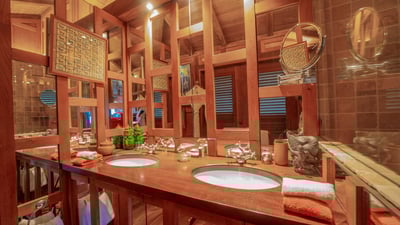 Luxury Villa Photo #42