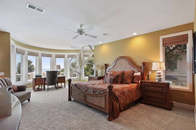 Luxury Villa Photo #15