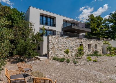 Luxury Villa Photo #12