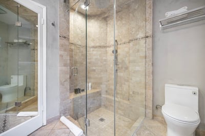 Luxury Villa Photo #33