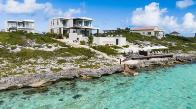 Luxury Villa Photo #2