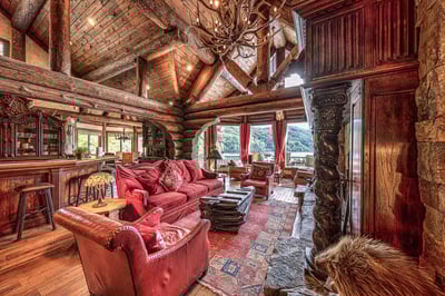 Luxury Villa Photo #3