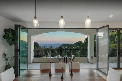 Luxury Villa Photo #9