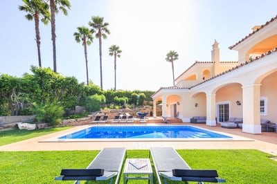 Luxury Villa Photo #5