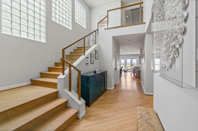 Luxury Villa Photo #15