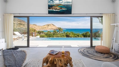 Luxury Villa Photo #12