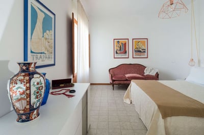 Luxury Villa Photo #50