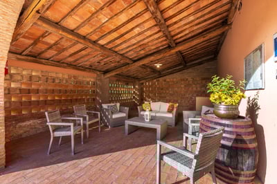 Luxury Villa Photo #9