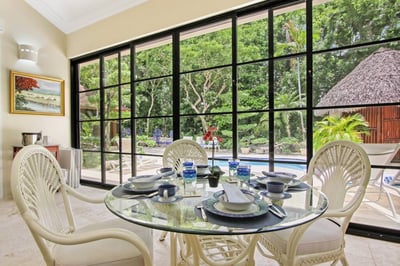 Luxury Villa Photo #12