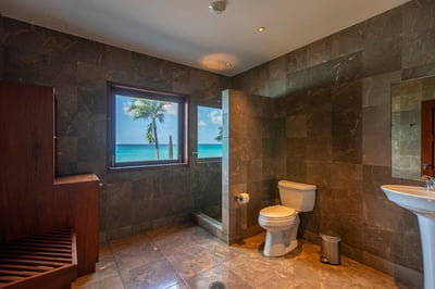 Luxury Villa Photo #13