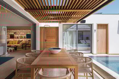 Kitchen & Dining Area