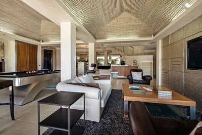 Luxury Villa Photo #23