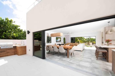 Luxury Villa Photo #11