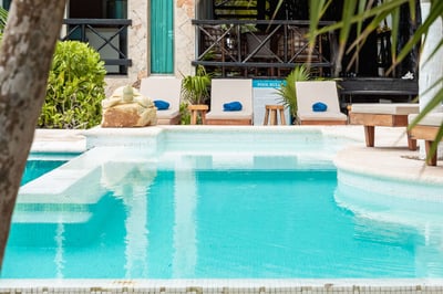 Luxury Villa Photo #4