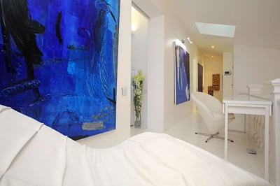 Luxury Villa Photo #12