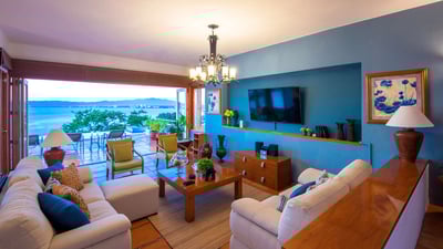 Luxury Villa Photo #8