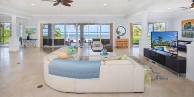 Luxury Villa Photo #12