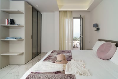 Luxury Villa Photo #29