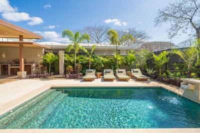 Luxury Villa Photo #2
