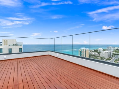Luxury Villa Photo #5