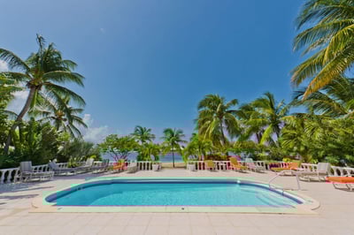 Luxury Villa Photo #4