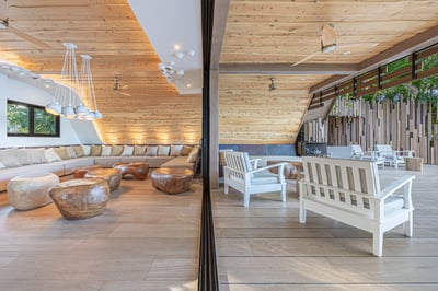 Luxury Villa Photo #22
