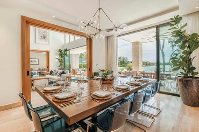 Luxury Villa Photo #21