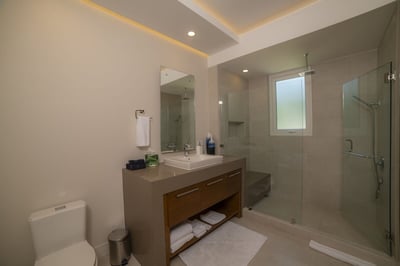 Luxury Villa Photo #26