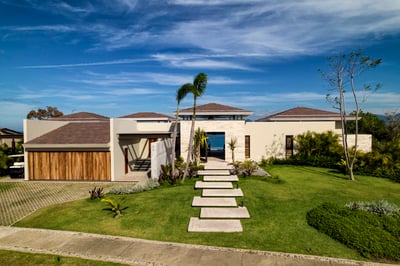 Luxury Villa Photo #12