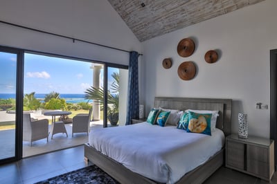 Luxury Villa Photo #41