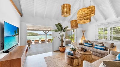 Luxury Villa Photo #17