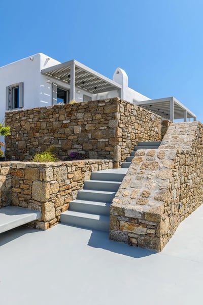 Luxury Villa Photo #4