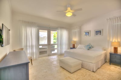 Luxury Villa Photo #20
