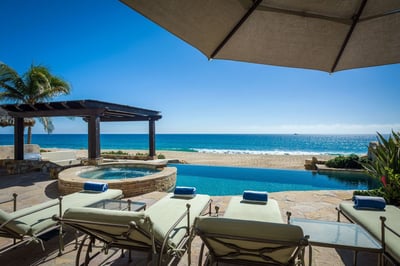 Luxury Villa Photo #6