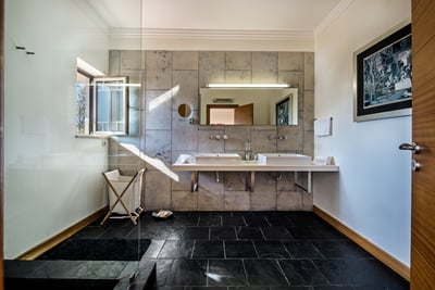 Luxury Villa Photo #22