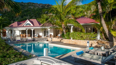 Luxury Villa Photo #2
