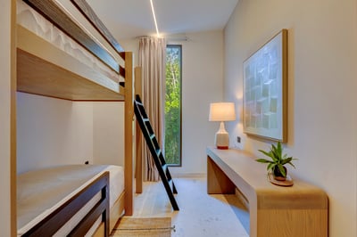 Luxury Villa Photo #28