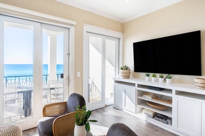 Luxury Villa Photo #3