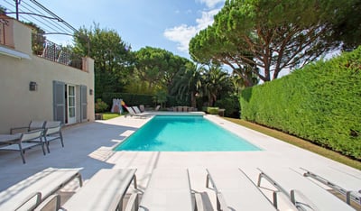 Luxury Villa Photo #6