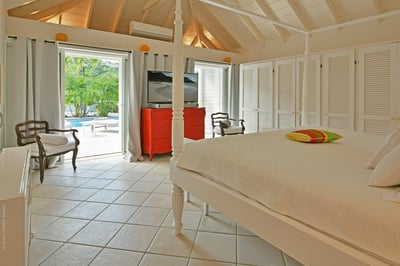 Luxury Villa Photo #29