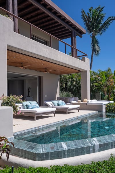 Luxury Villa Photo #6