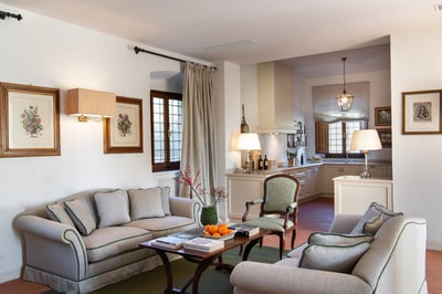 Luxury Villa Photo #7