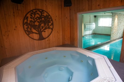 Luxury Villa Photo #9