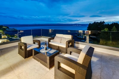 Luxury Villa Photo #4