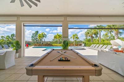 Luxury Villa Photo #13