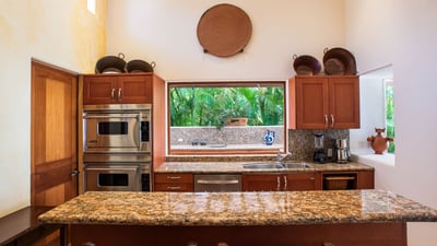 Luxury Villa Photo #8